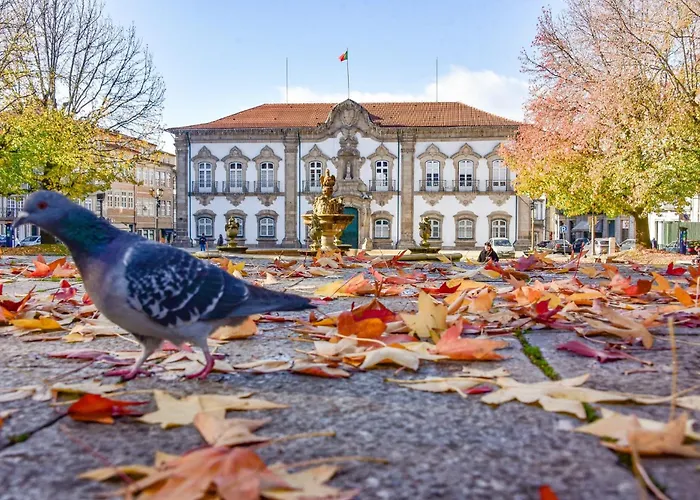 Апартаменти Liras House *